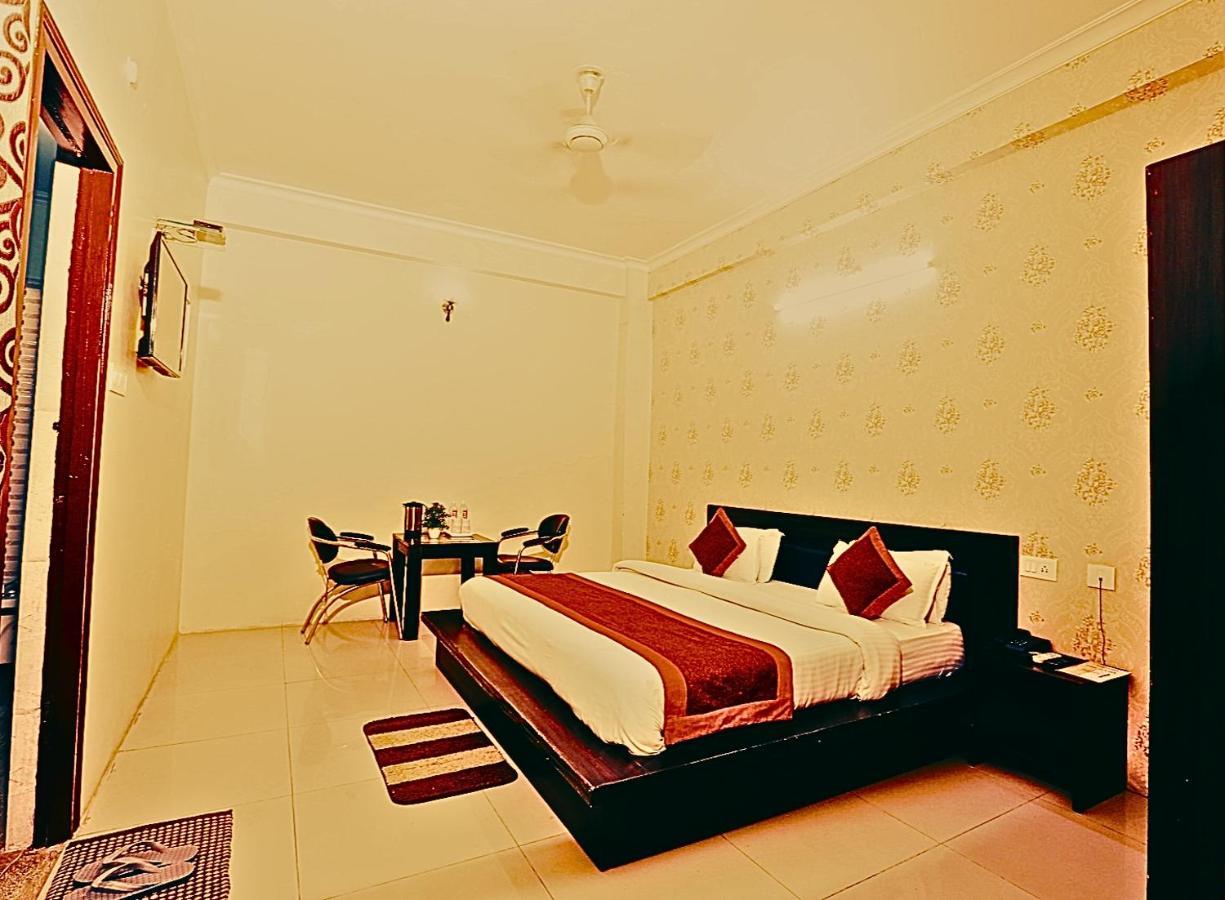 Hotel Nexus L Hotels In Charbagh Лакхнау Екстер'єр фото