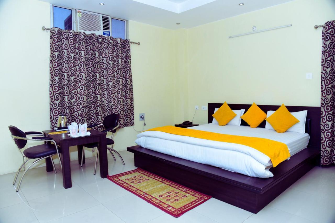 Hotel Nexus L Hotels In Charbagh Лакхнау Екстер'єр фото